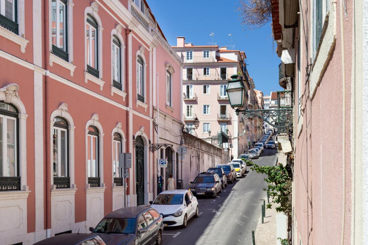 Joivy Principe Real 2Br Apt With Terrace Nearby Botanical Garden Of Lissabon Buitenkant foto