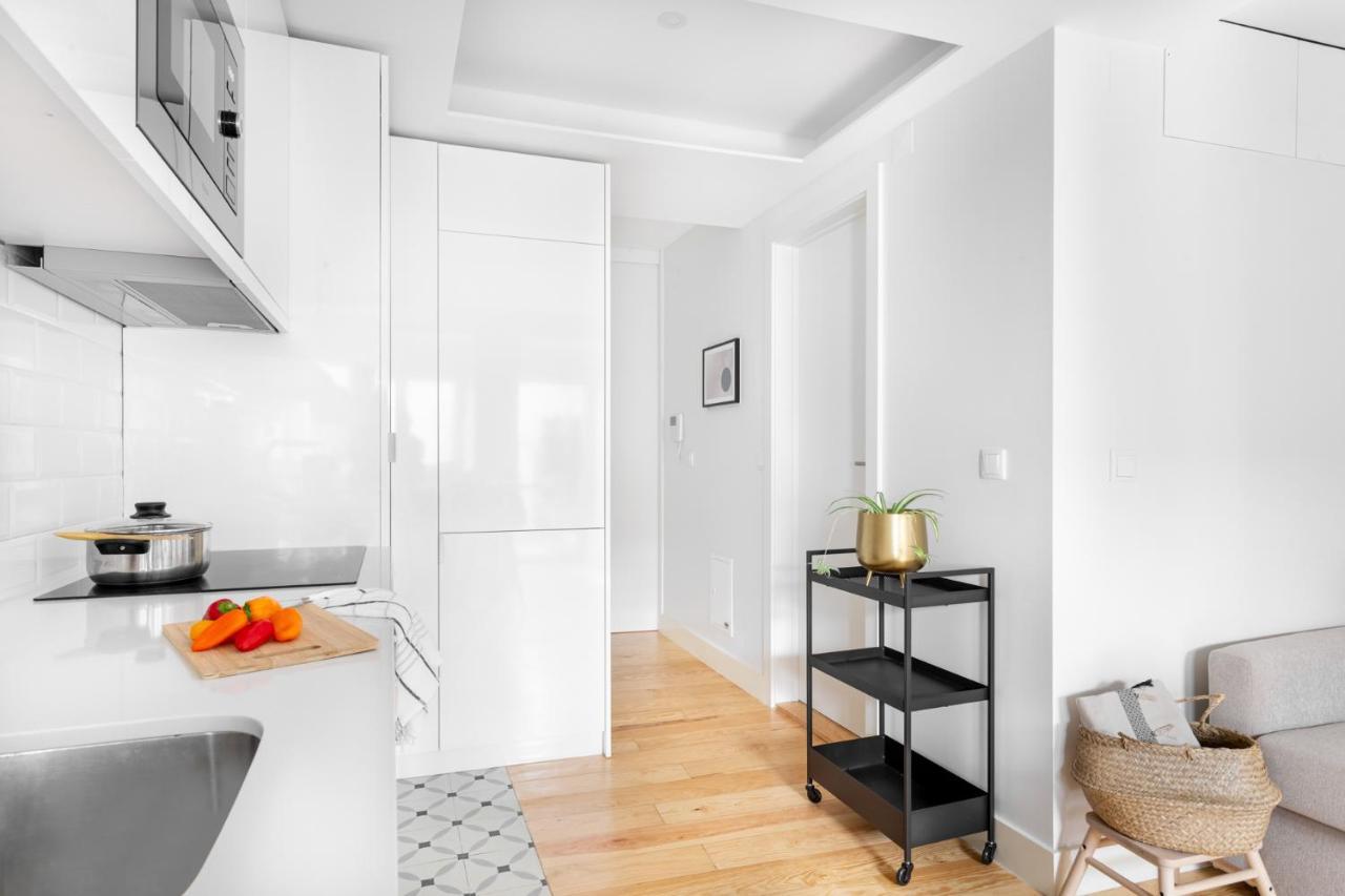 Joivy Principe Real 2Br Apt With Terrace Nearby Botanical Garden Of Lissabon Buitenkant foto